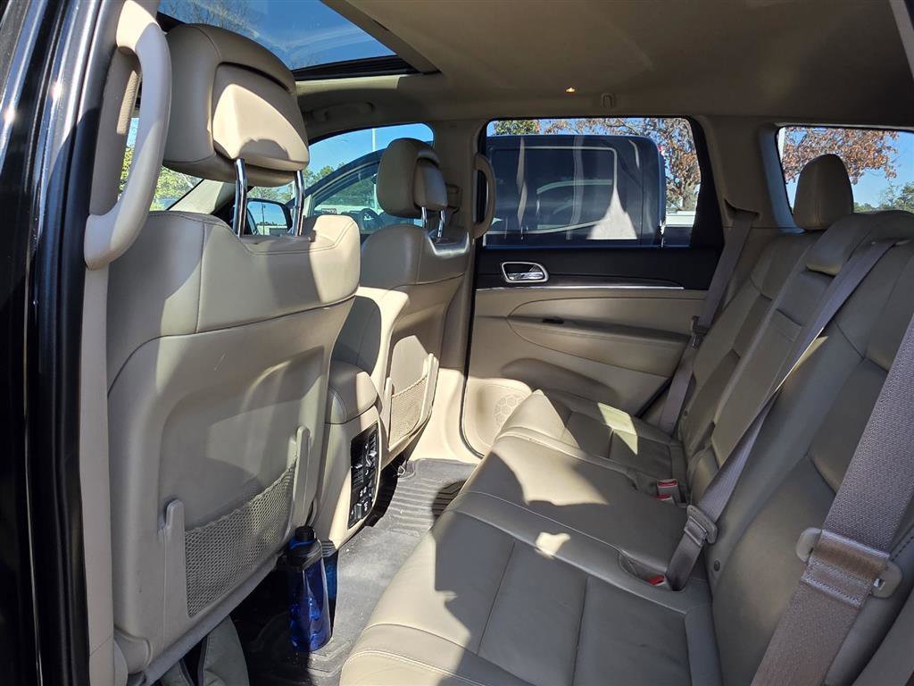 Used 2018 Jeep Grand Cherokee Limited image 11