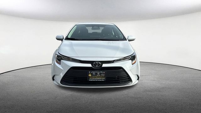 New 2026 Toyota Corolla LE image 2