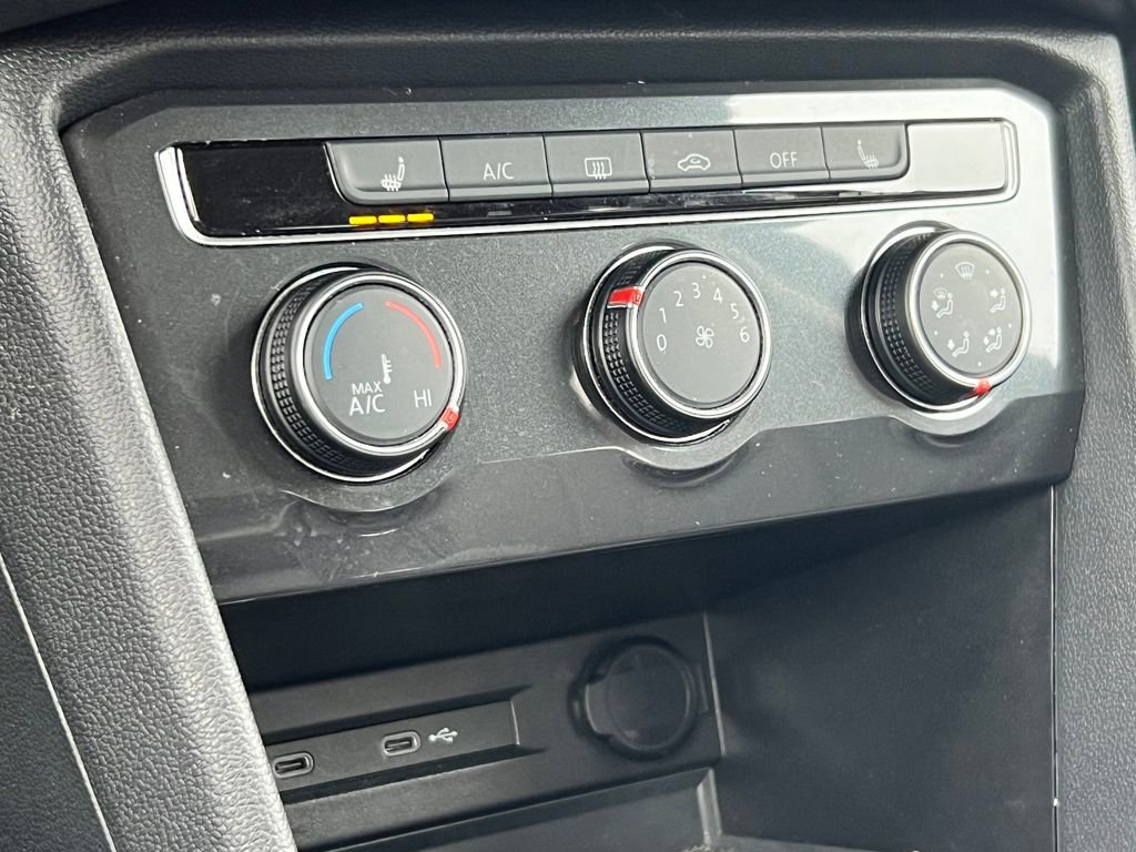 Used 2024 Volkswagen Tiguan Wolfsburg Edition image 23