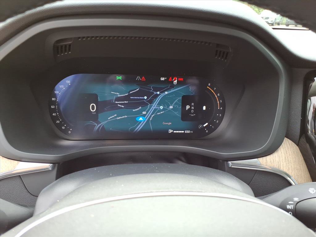 Certified 2026 Volvo XC60 B5 Plus w/ Climate Package AWD/4WD image 16