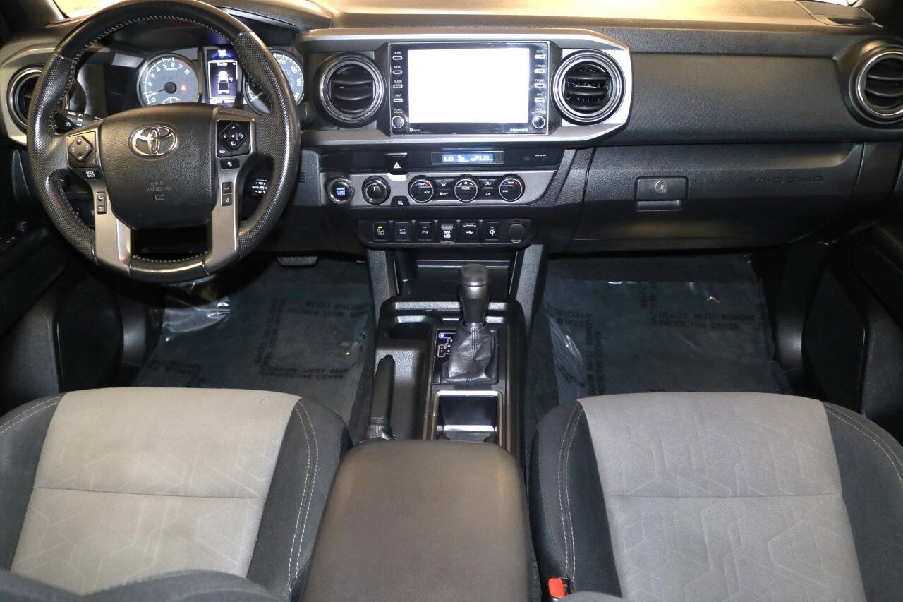 Used 2022 Toyota Tacoma TRD Off-Road image 18