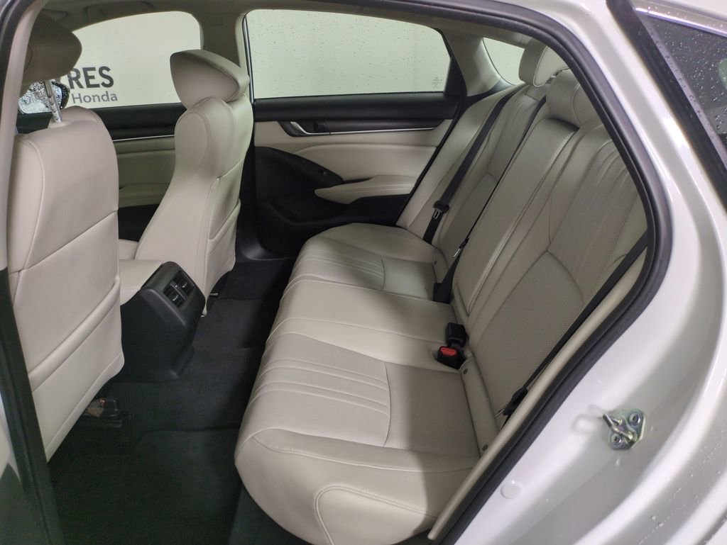 Used 2020 Honda Accord Touring image 24