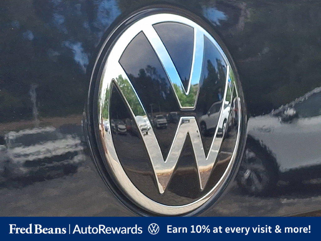 Certified 2024 Volkswagen Taos S FWD image 34