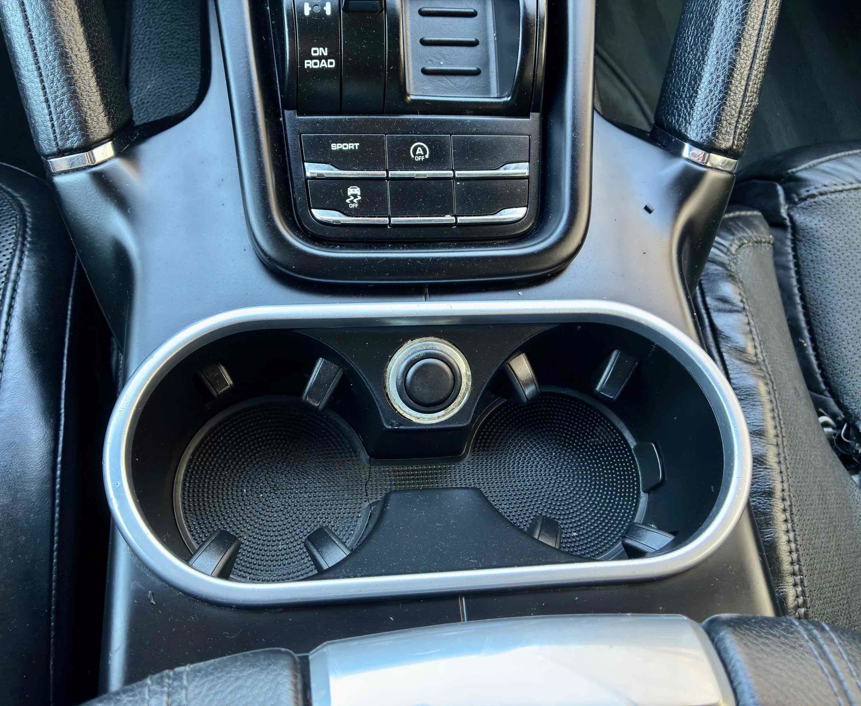 Used 2017 Porsche Cayenne AWD/4WD image 28