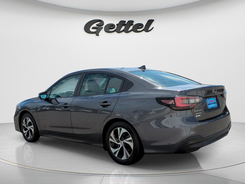 Used 2023 Subaru Legacy Premium image 6