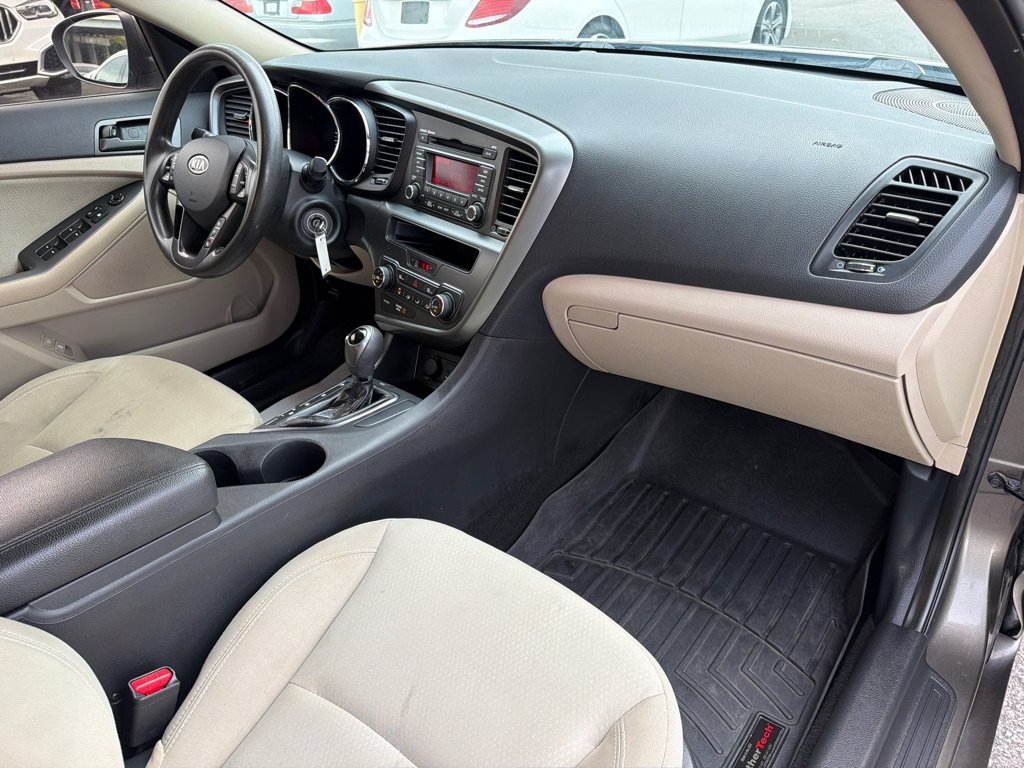 Used 2012 Kia Optima LX FWD image 28
