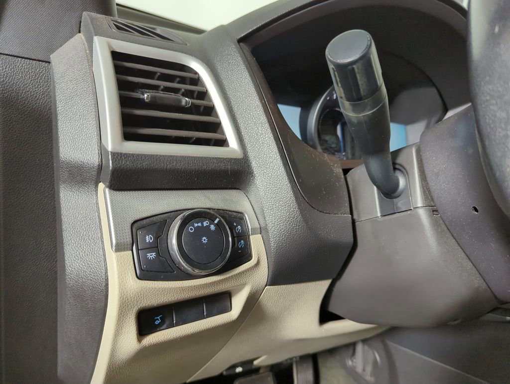 Used 2014 Ford Explorer XLT w/ Equipment Group 202A image 26