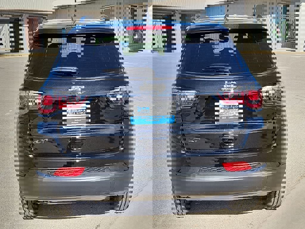 New 2026 Jeep Compass Latitude image 5