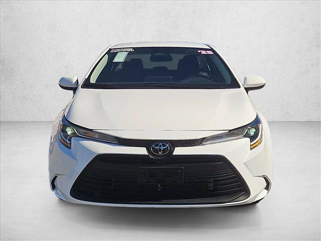 Used 2025 Toyota Corolla LE FWD image 2