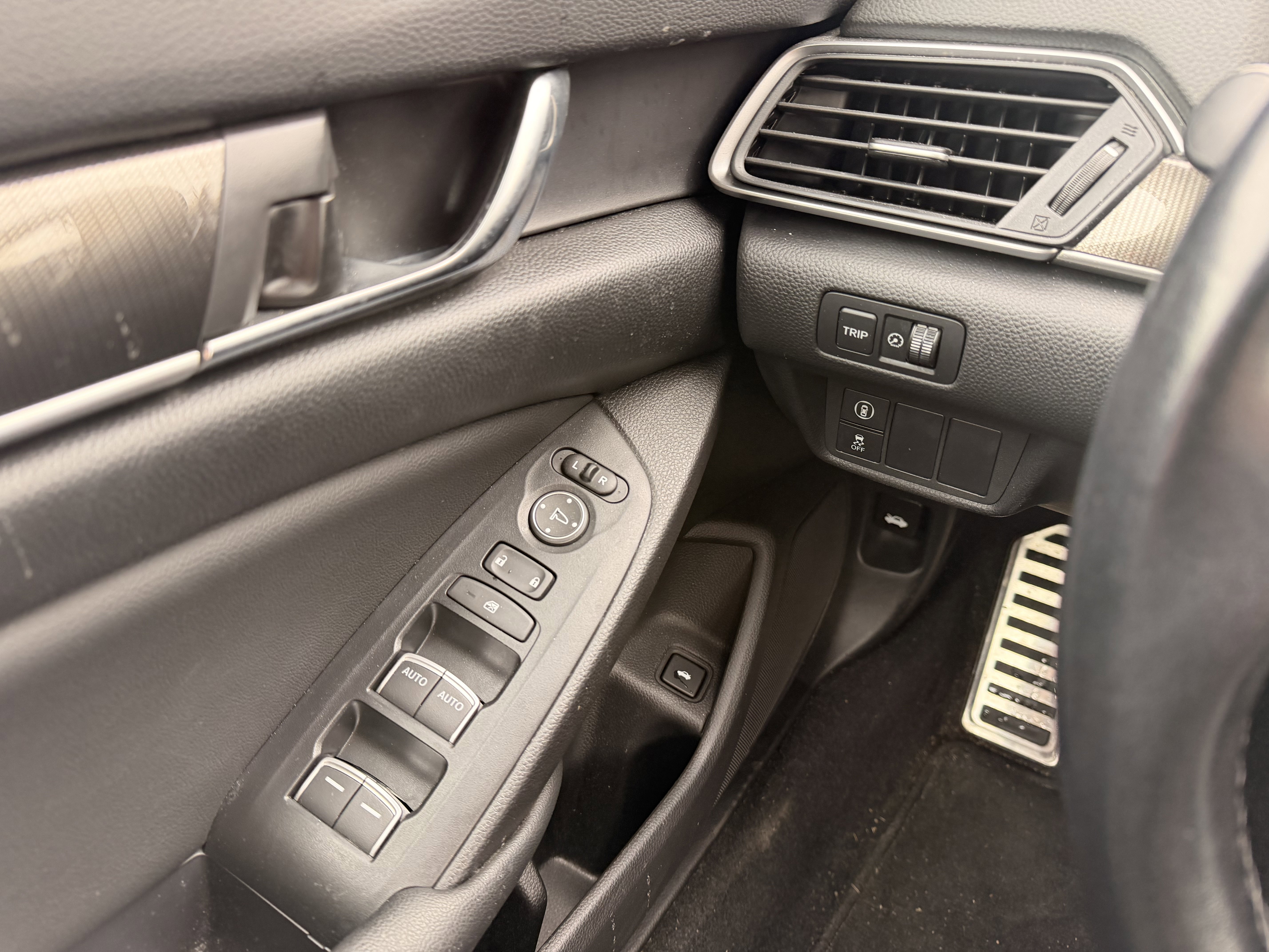 Used 2020 Honda Accord Sport image 20