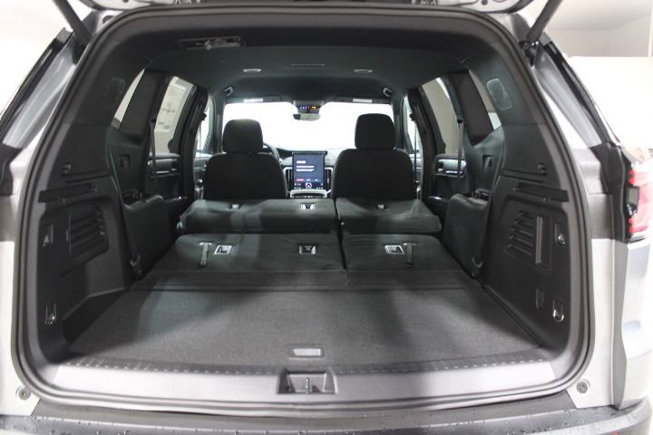 New 2026 GMC Acadia Elevation image 15