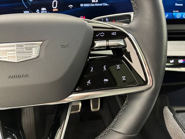 Certified 2025 Cadillac Optiq Luxury 1 AWD/4WD image 24