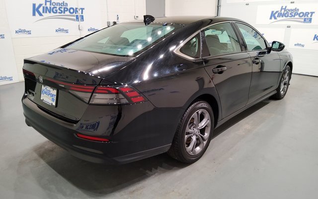 Used 2023 Honda Accord EX image 3