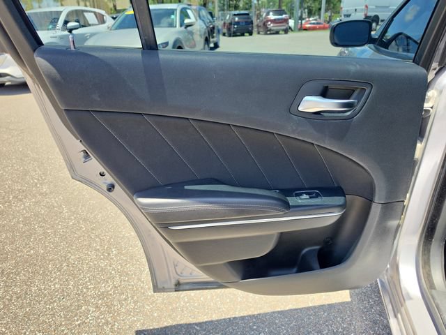 Used 2018 Dodge Charger SXT Plus RWD image 12