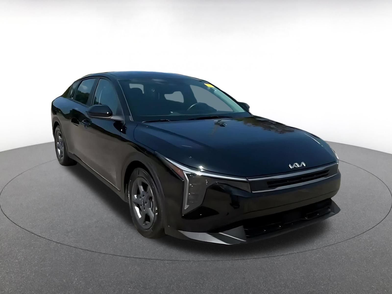 Used 2026 Kia K4 FWD image 3
