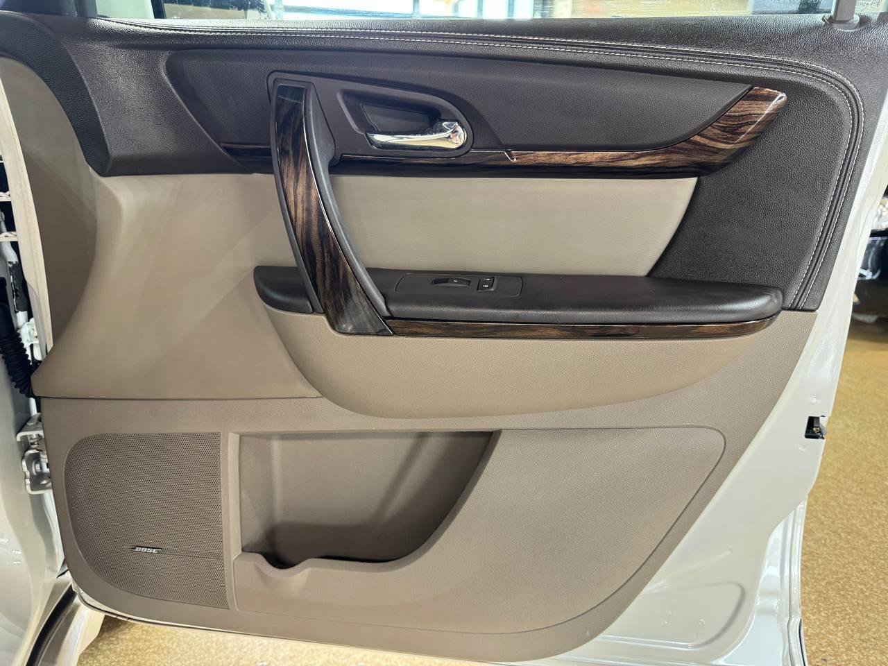 Used 2014 GMC Acadia Denali AWD/4WD image 10