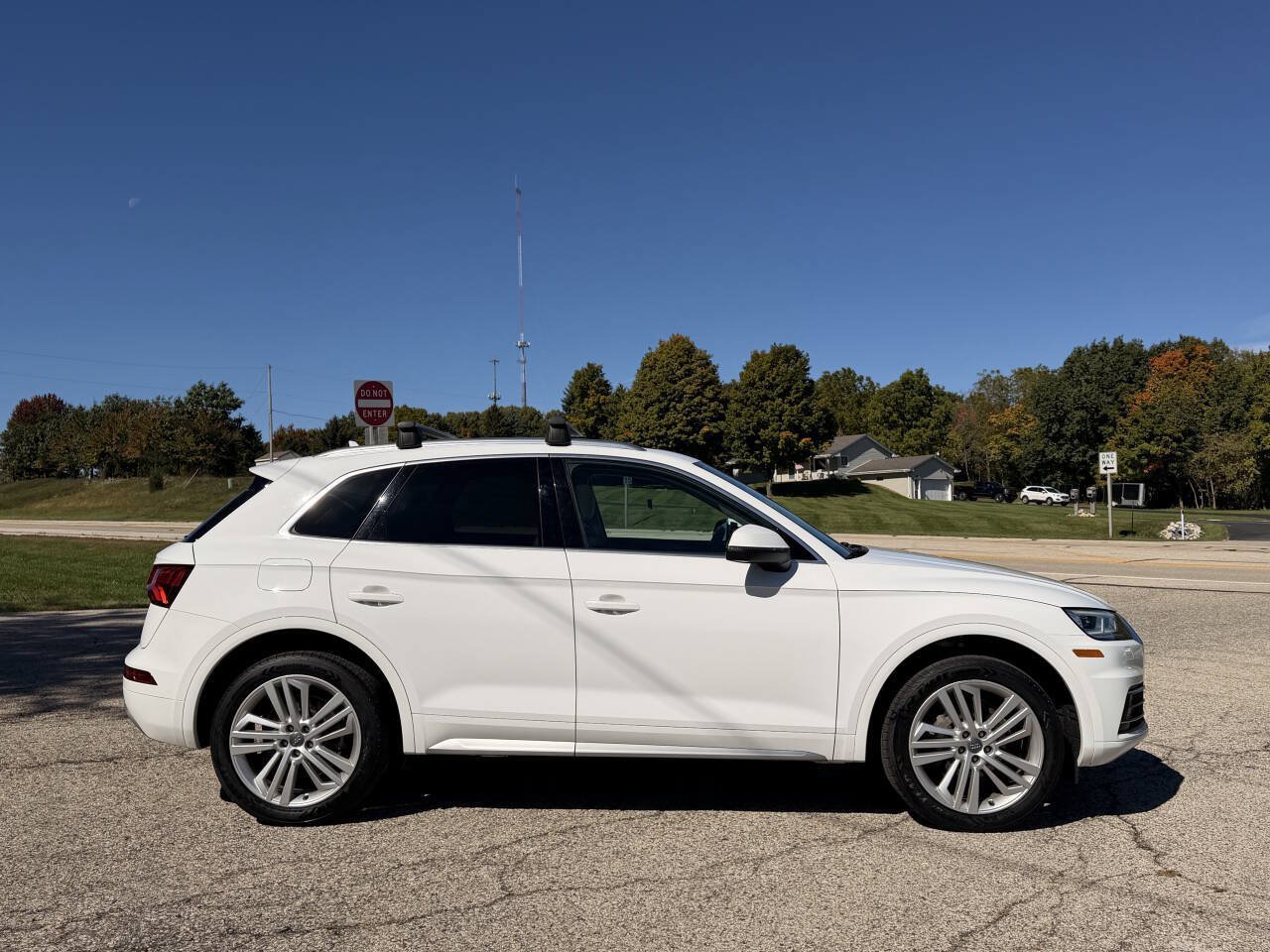 Used 2019 Audi Q5 2.0T Premium Plus w/ Premium Plus Package AWD/4WD image 6