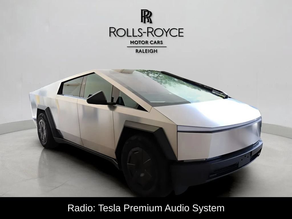 Used 2025 Tesla Cybertruck Cyberbeast AWD/4WD image 5