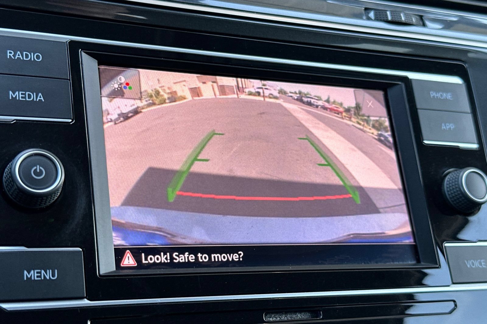 Used 2020 Volkswagen Tiguan S AWD/4WD image 21