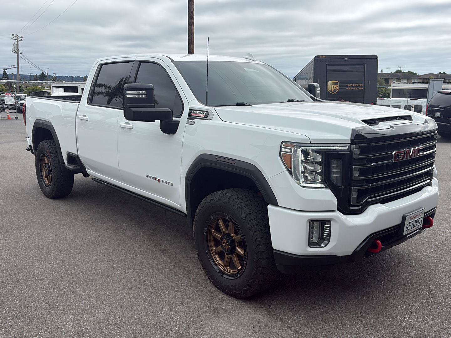 Used 2021 GMC Sierra 2500 AT4 AWD/4WD image 1