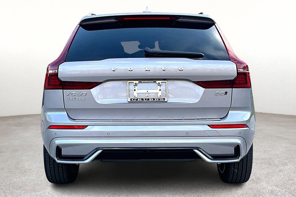 New 2026 Volvo XC60 B5 Plus w/ Protection Package Premier AWD/4WD image 7
