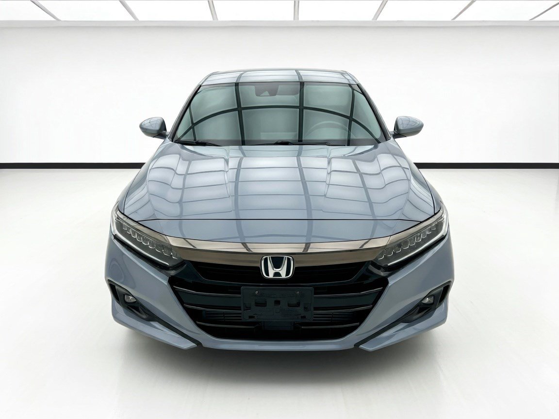 Used 2022 Honda Accord Sport image 2