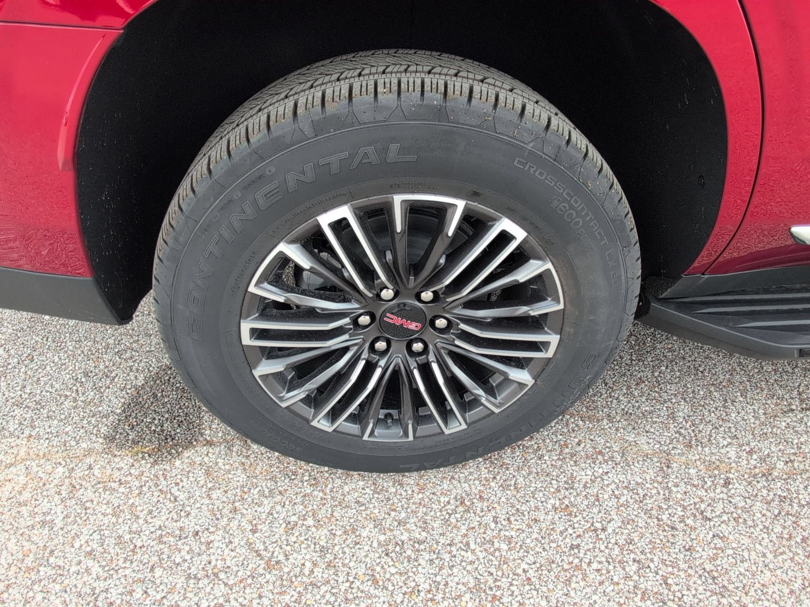 New 2026 GMC Yukon Elevation AWD/4WD image 32
