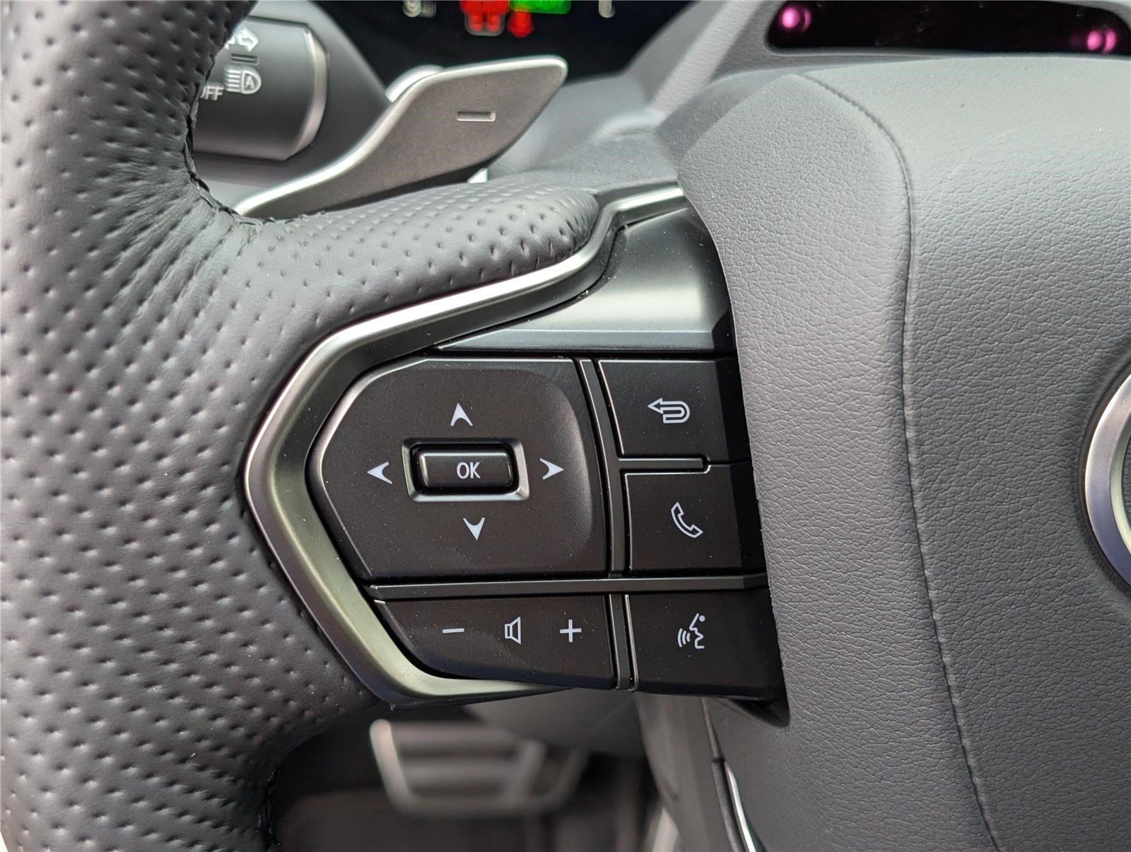 New 2026 Lexus TX 500h AWD w/ Technology Package image 22