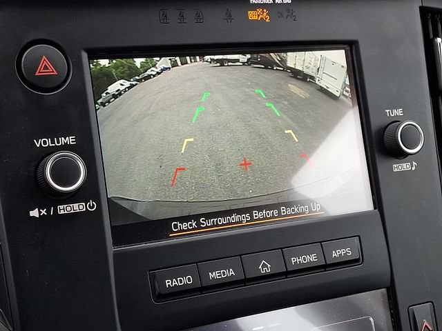 Used 2025 Subaru Outback AWD/4WD image 4