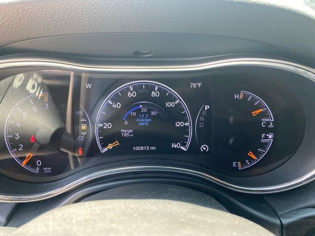 Used 2021 Jeep Grand Cherokee Laredo X AWD/4WD image 17