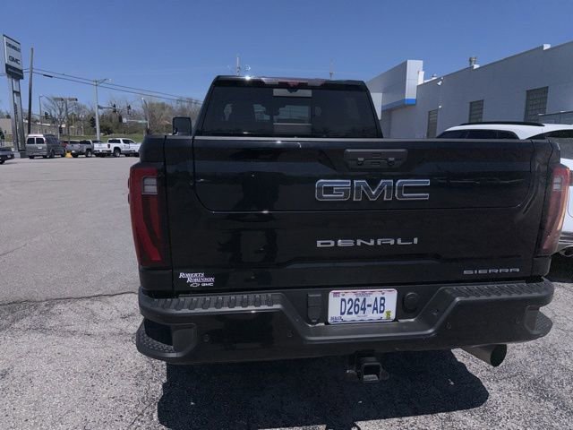 Used 2024 GMC Sierra 2500 Denali Ultimate AWD/4WD image 13