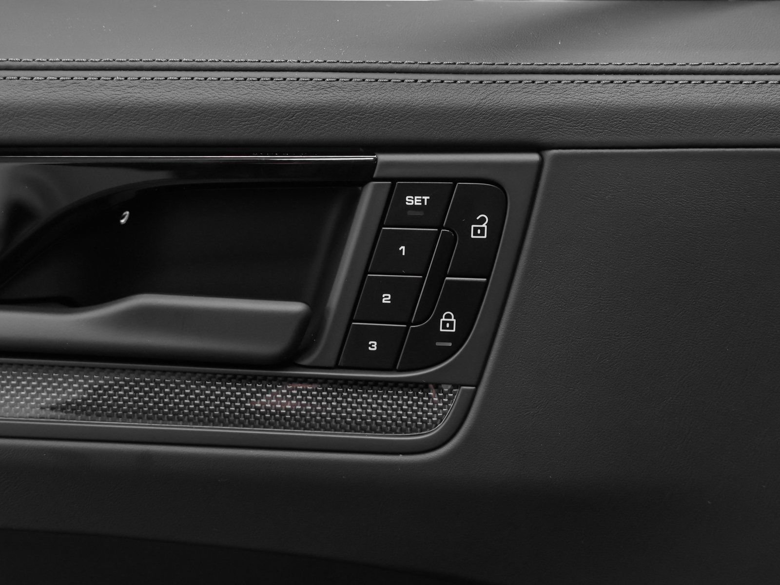 New 2026 Porsche Cayenne GTS image 31