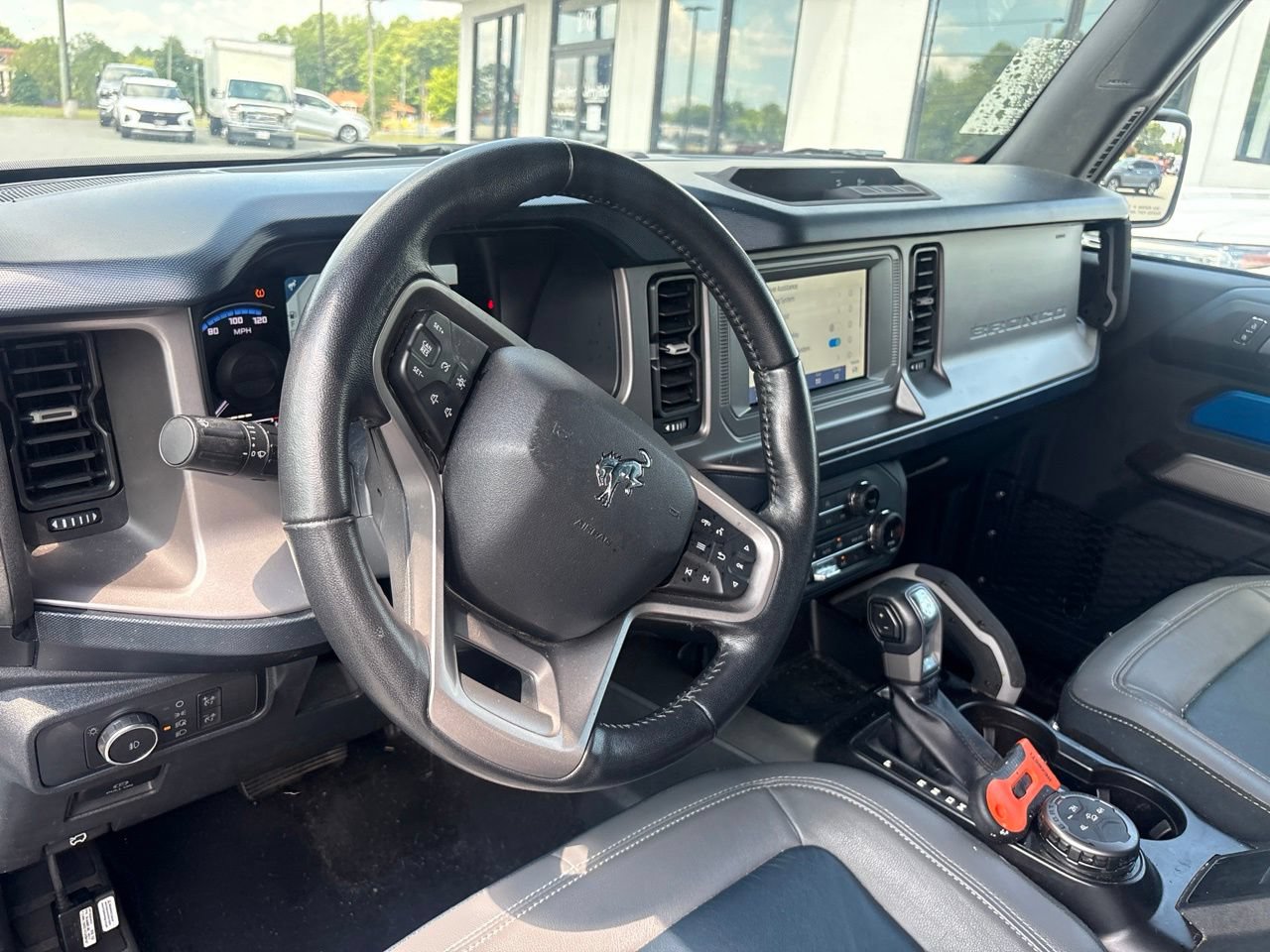 Used 2022 Ford Bronco Outer Banks AWD/4WD image 4