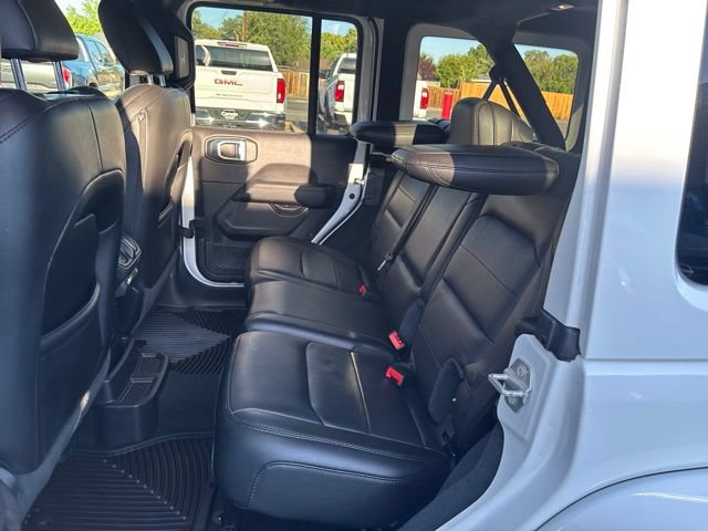 Used 2021 Jeep Wrangler Unlimited Sahara AWD/4WD image 16