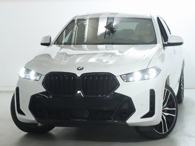 Used 2026 BMW X6 xDrive40i w/ Premium Package image 3