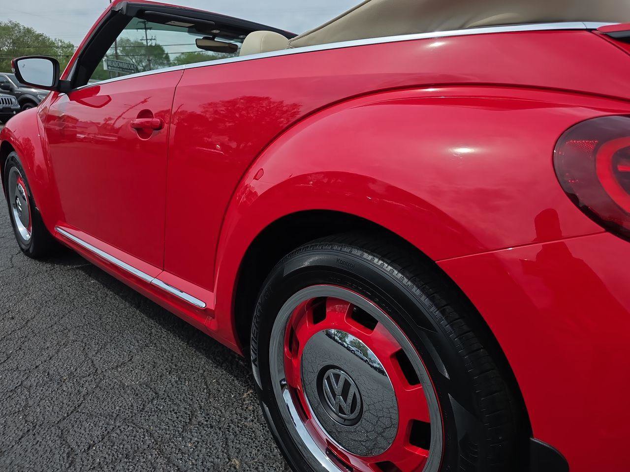 Used 2018 Volkswagen Beetle 2.0T Coast image 37