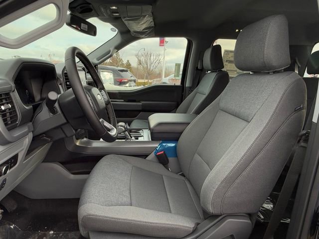 New 2025 Ford F150 Lightning XLT image 8