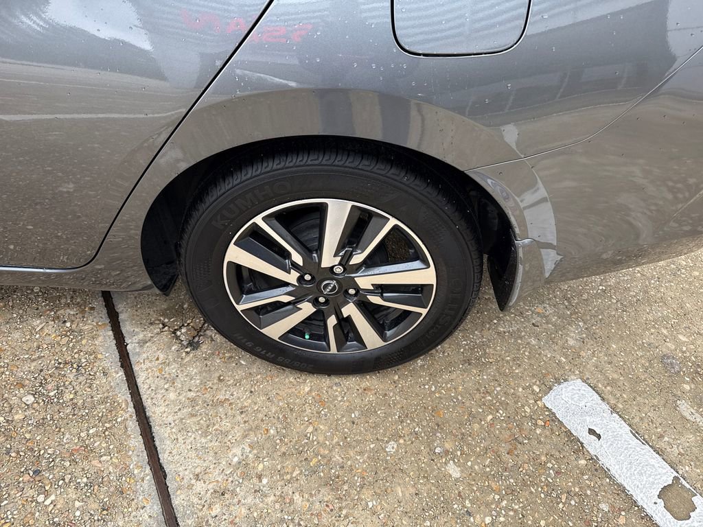 Used 2024 Nissan Versa S w/ S Plus Package image 27
