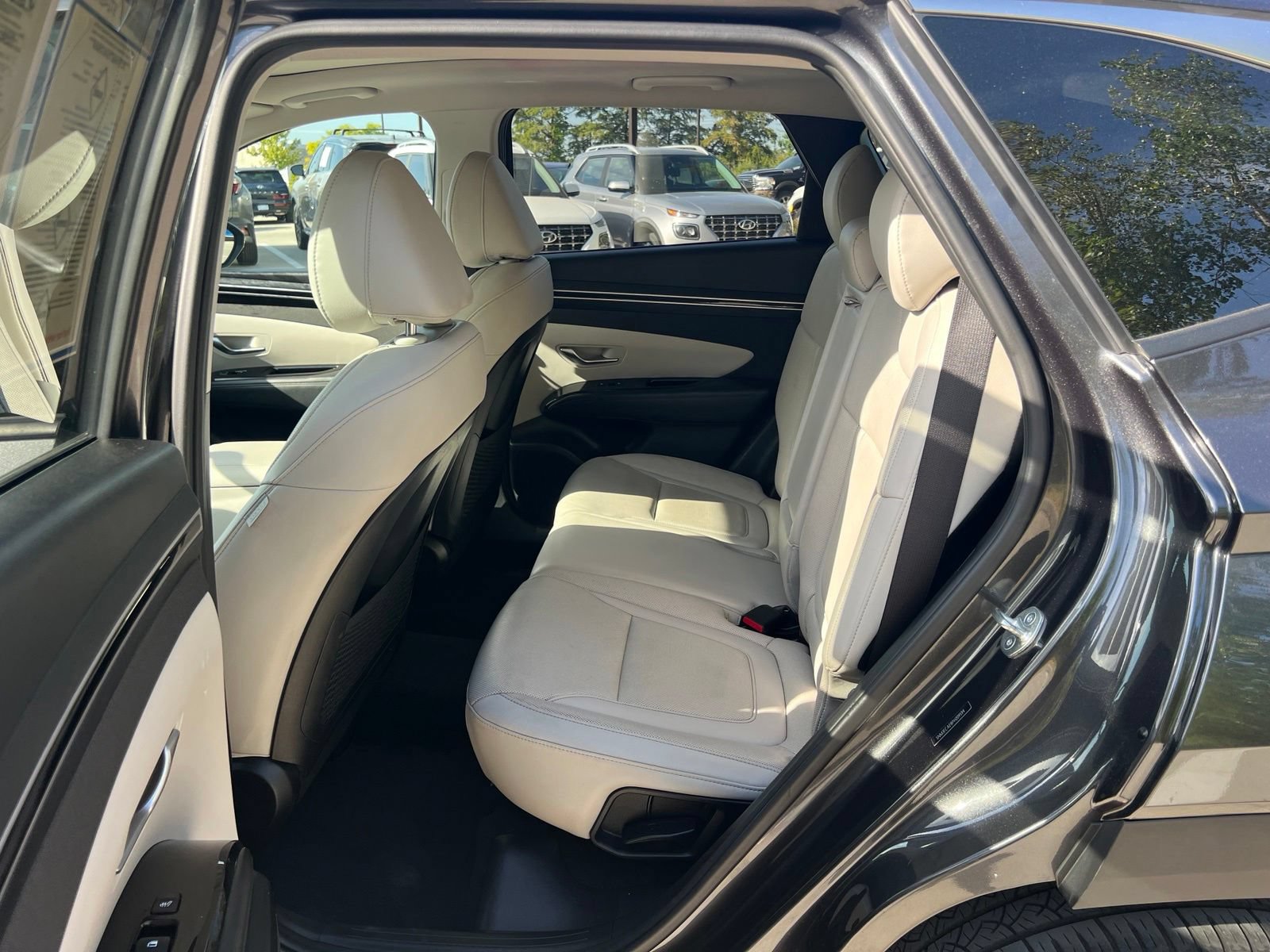 Used 2023 Hyundai Tucson Limited AWD/4WD image 17