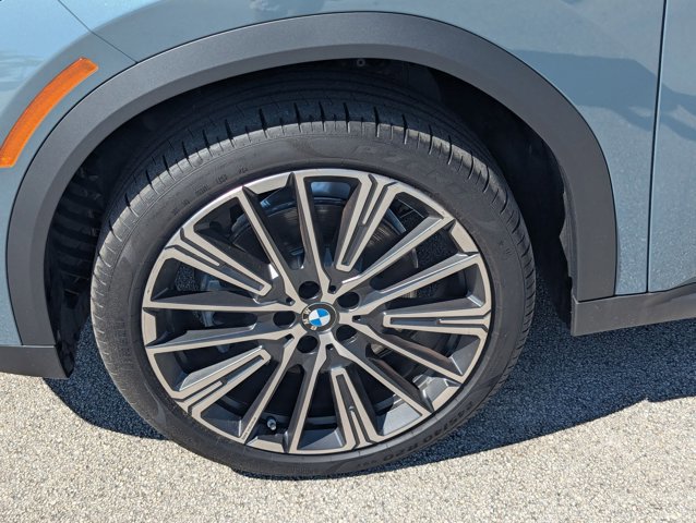 Used 2025 BMW X2 xDrive28i w/ Premium Package image 24