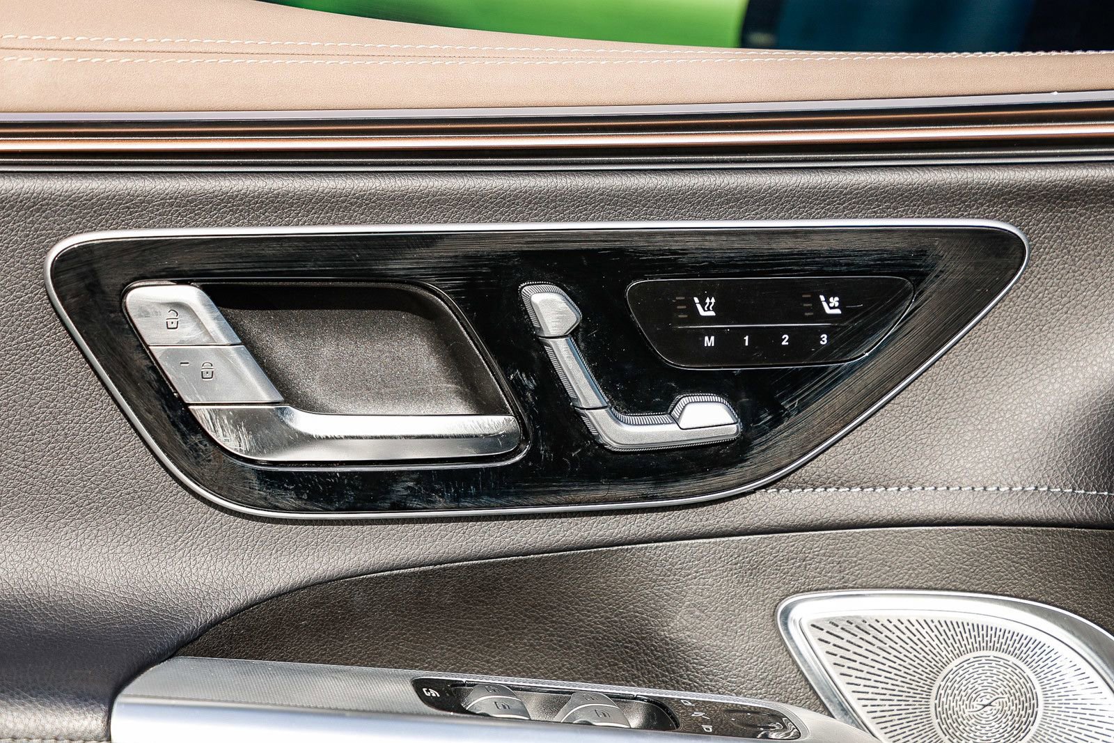 Certified 2023 Mercedes-Benz EQE 350+ 4MATIC SUV w/ AMG Line Exterior Package image 22