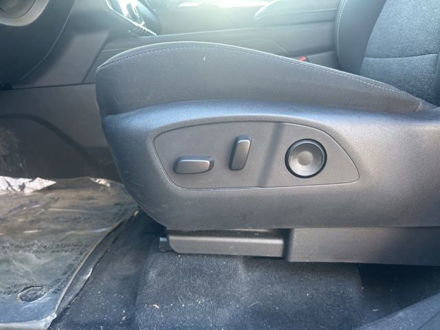 Used 2025 GMC Acadia Elevation AWD/4WD image 11
