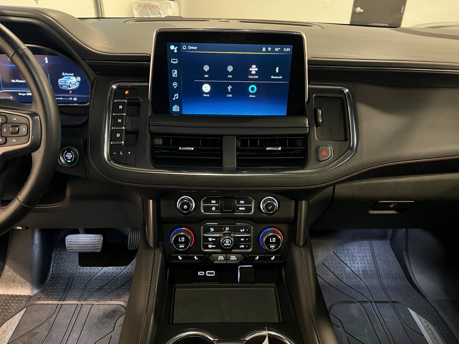 Used 2023 Chevrolet Tahoe RST w/ Luxury Package AWD/4WD image 17
