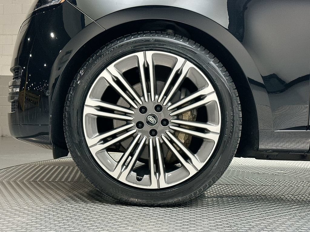 Used 2023 Land Rover Range Rover SE AWD/4WD image 17