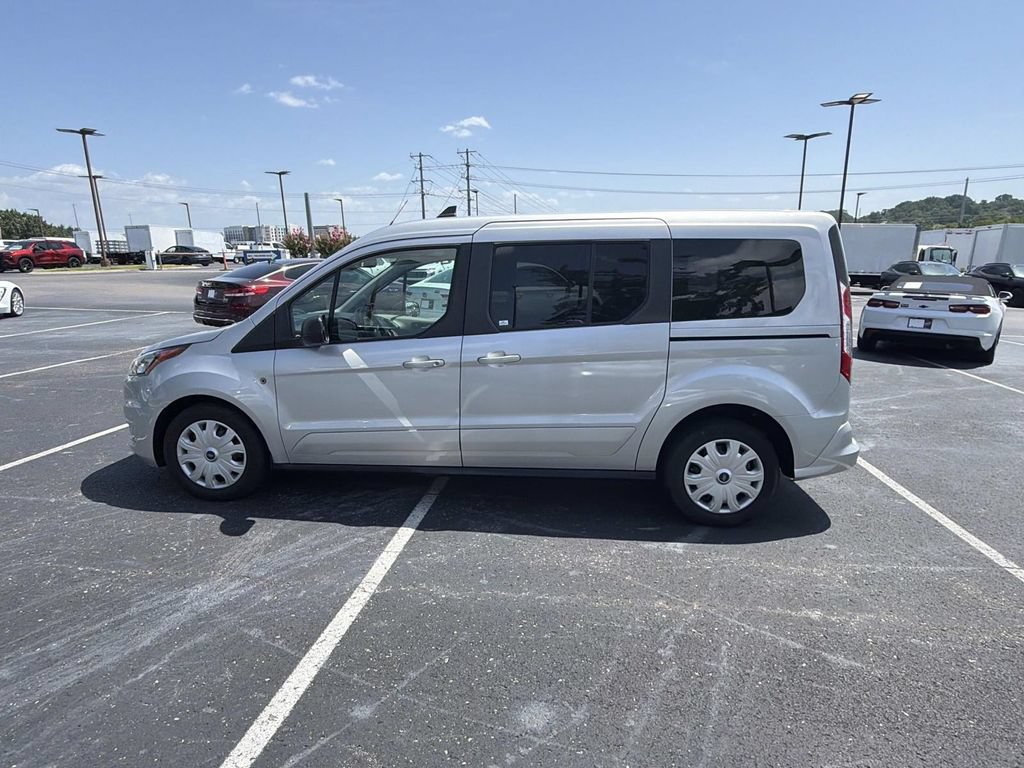 Used 2022 Ford Transit Connect XLT FWD image 6