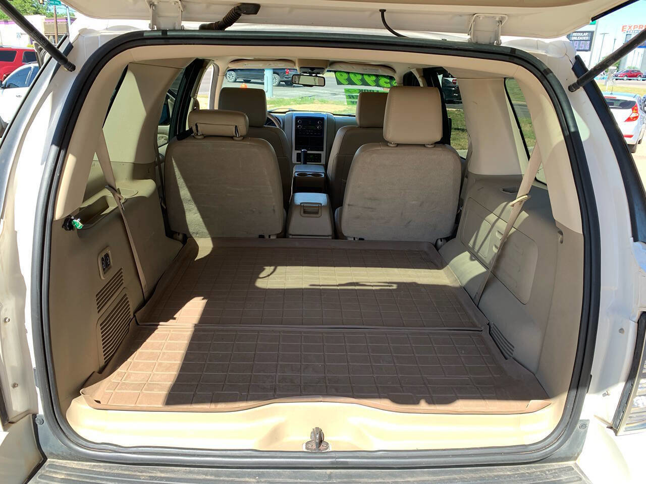Used 2008 Mercury Mountaineer Premier AWD/4WD image 10