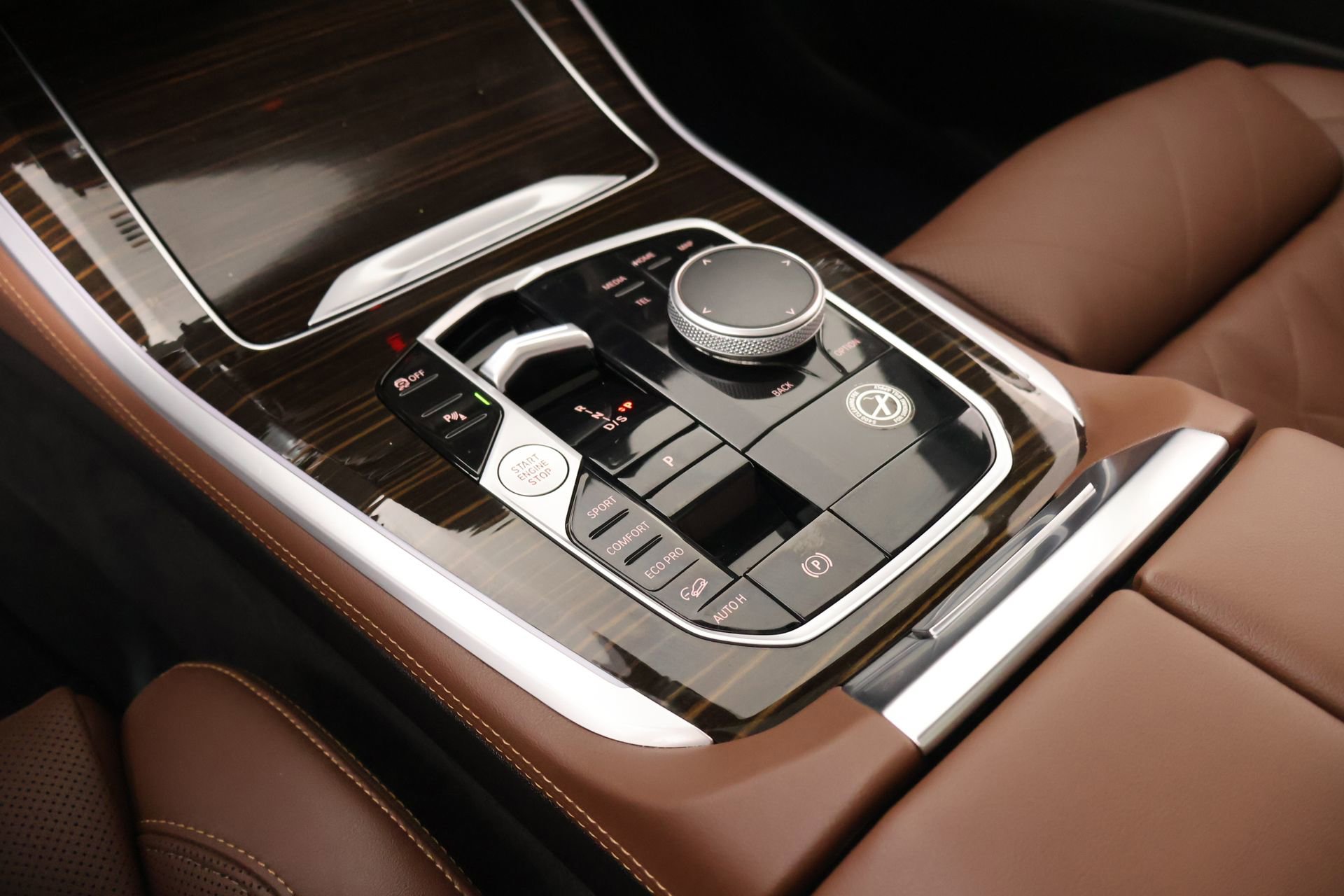 Used 2026 BMW X5 xDrive40i AWD/4WD image 8