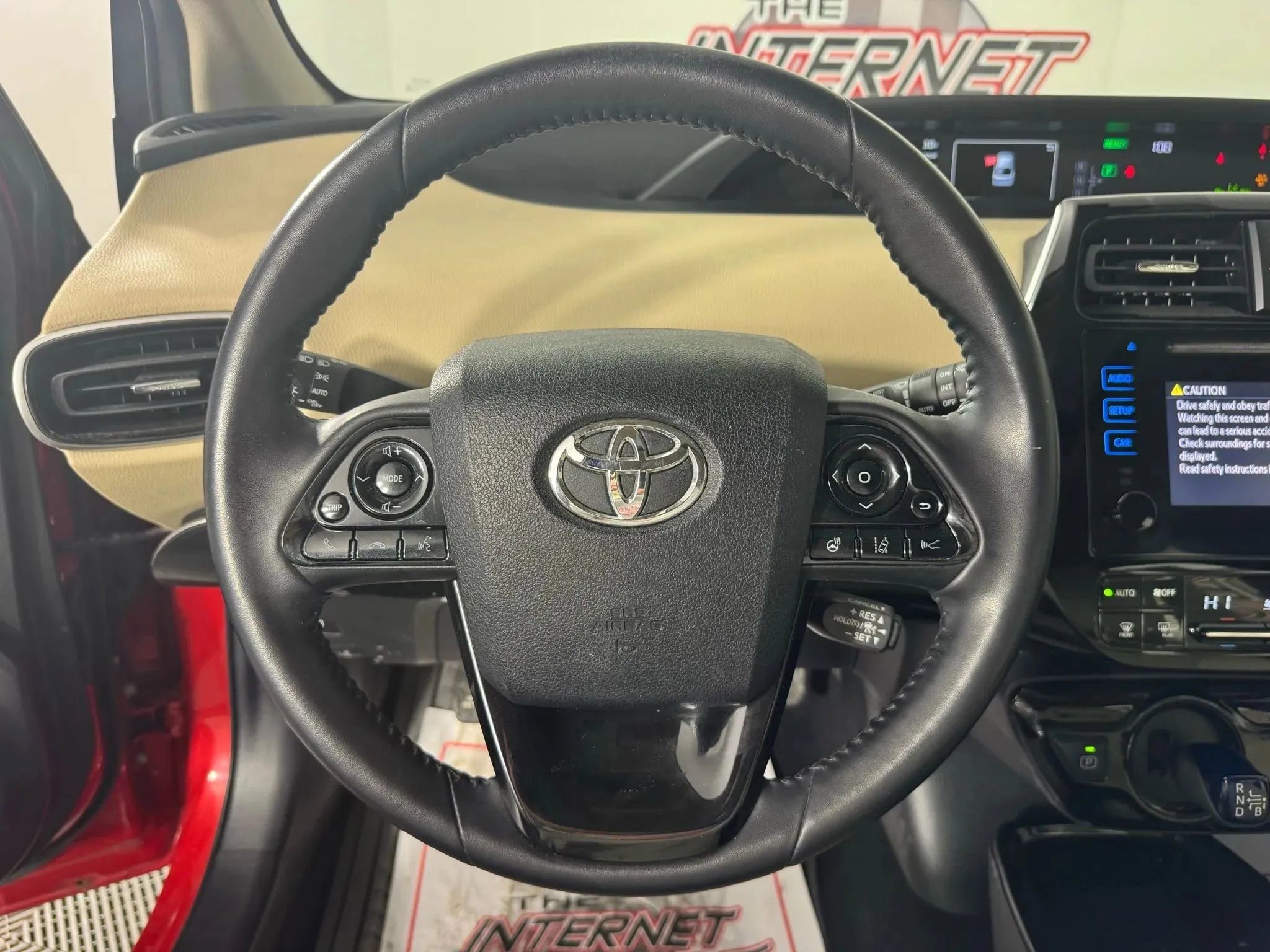 Used 2019 Toyota Prius XLE FWD image 13