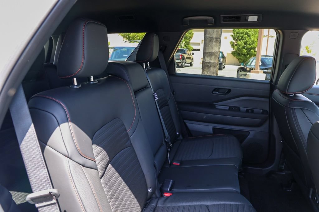 New 2026 Nissan Pathfinder Rock Creek AWD/4WD image 18
