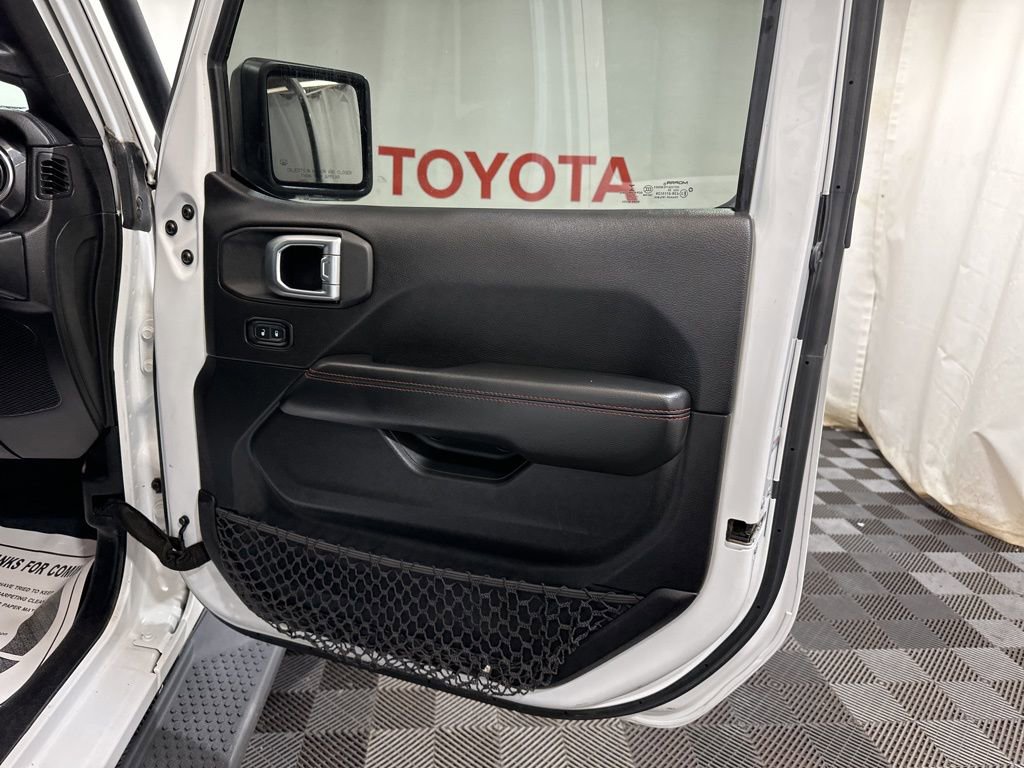 Used 2020 Jeep Wrangler Unlimited Sahara image 8